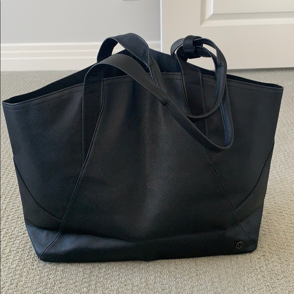 COPY - Lululemon Bag